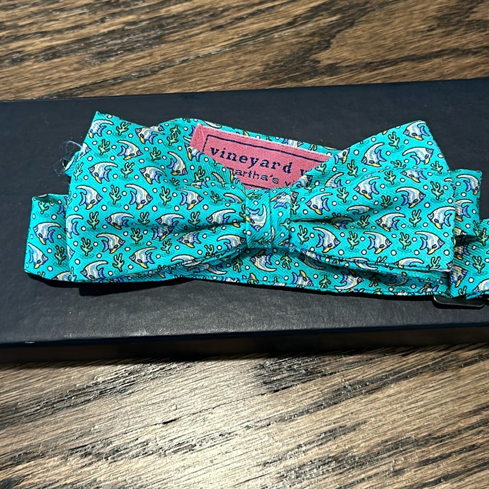 Vineyard Vines Boys Bowtie